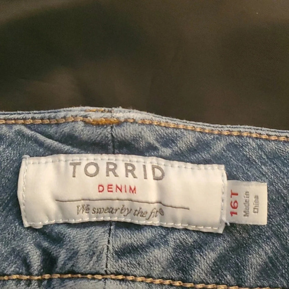 Torrid Denim Jeans (We Swear By The Fit Jeggings) - Picture 5 of 11